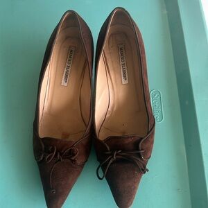 Manolo Blick kitten heal chocolate suede